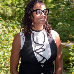 Meet your Posher, Sandy